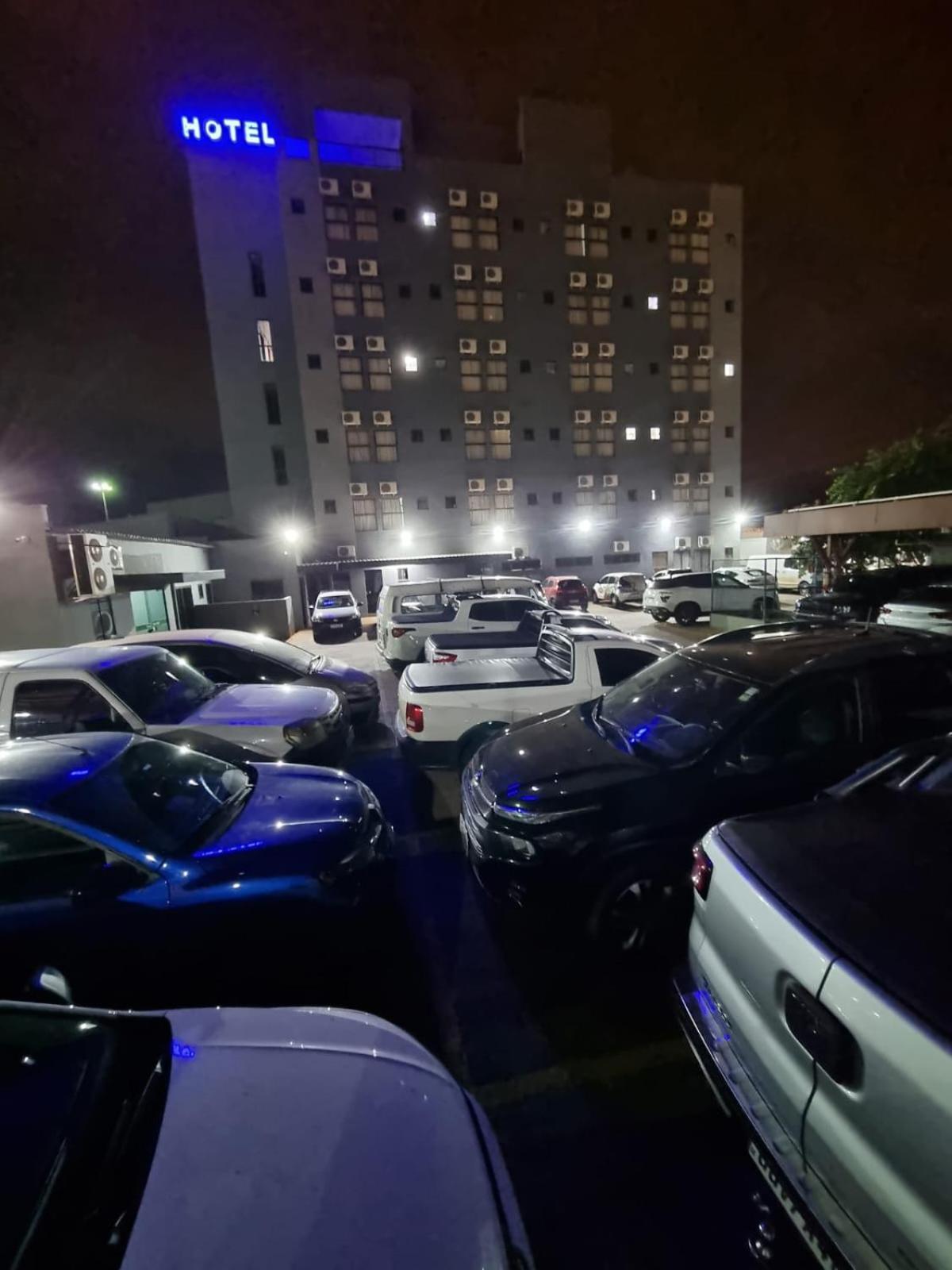 Turis Hotel Dourados Kültér fotó